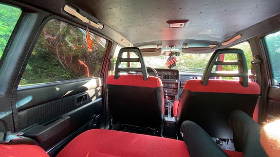 Volvo 240 3 of 5