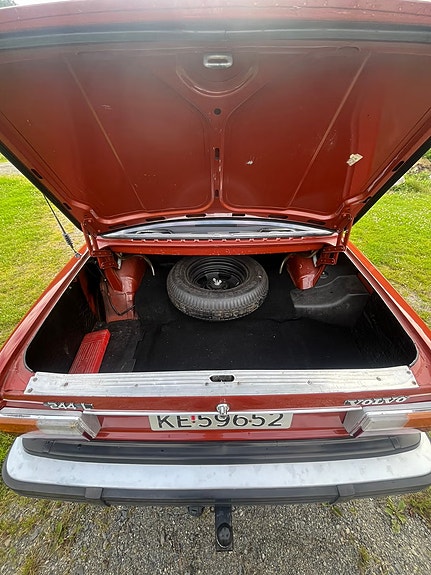 Volvo 240 5 of 5