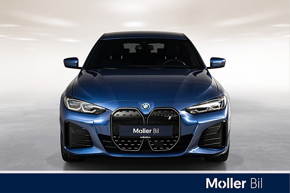 BMW i4 3 of 18