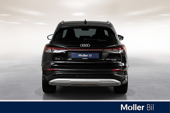 Audi Q4 e-tron 6 of 17