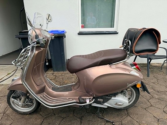Vespa VESPA PRIMAV125TOUR E4ABS BRUN 2 of 8