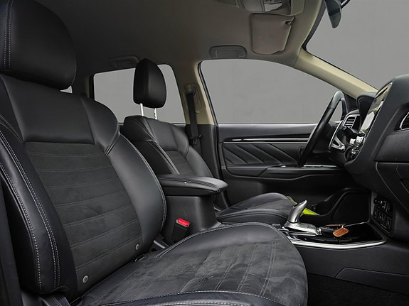 Mitsubishi Outlander 21 of 28
