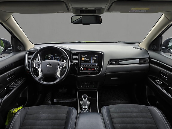 Mitsubishi Outlander 9 of 28