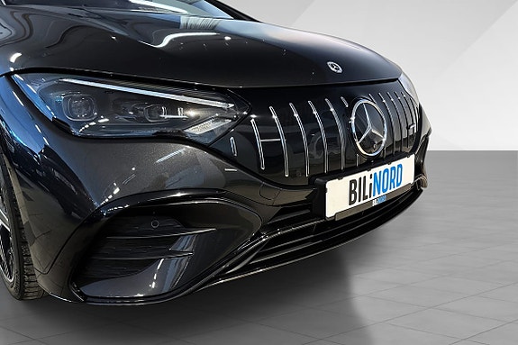 Mercedes-Benz EQE43 9 of 18
