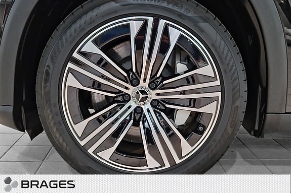Mercedes-Benz EQS SUV 25 of 26