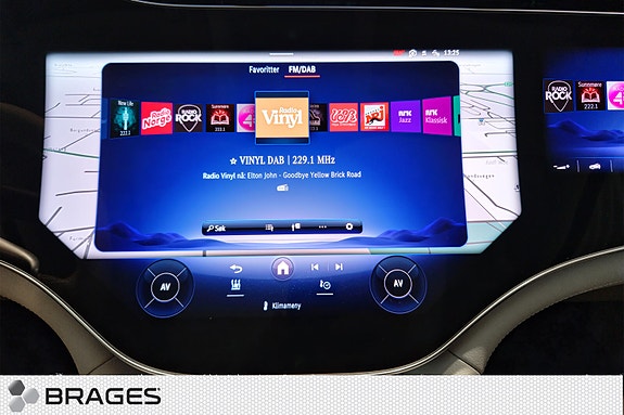 Mercedes-Benz EQS SUV 13 of 26