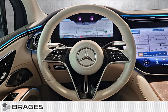 Mercedes-Benz EQS SUV 10 of 26