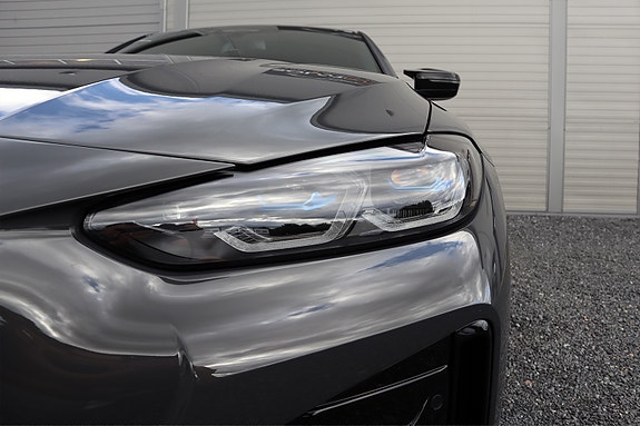 BMW i4 4 of 5
