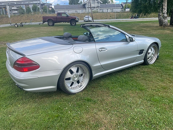 Mercedes-Benz SL500 3 of 14