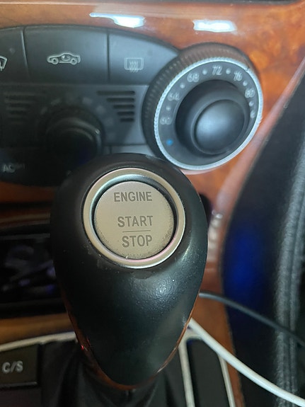 Mercedes-Benz SL500 14 of 14