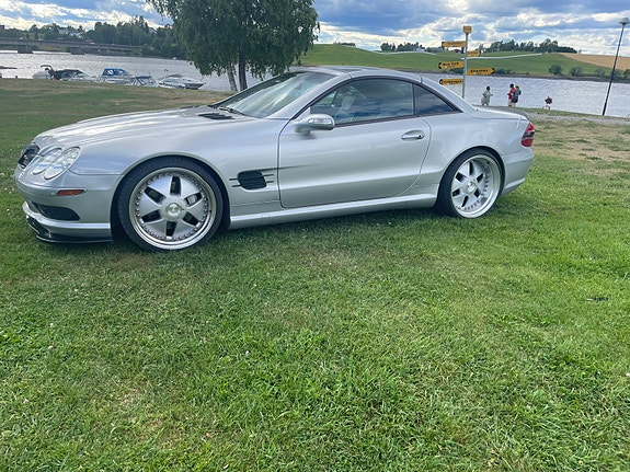 Mercedes-Benz SL500 2 of 14