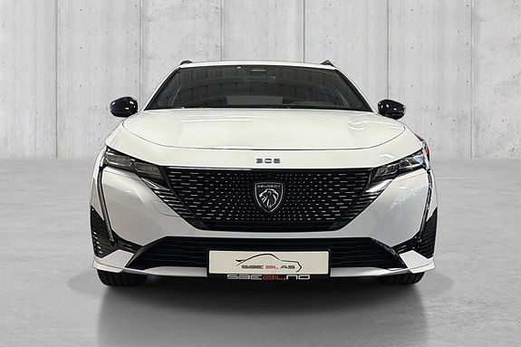 Peugeot e-308 2 of 23