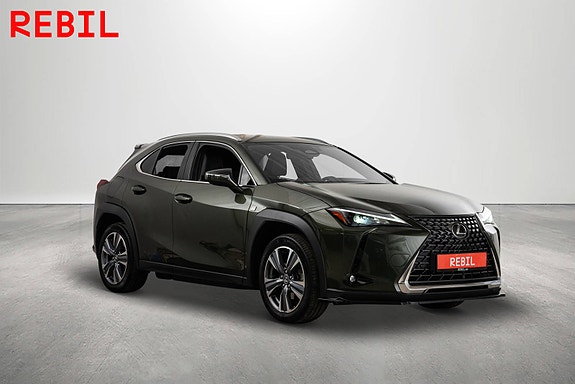Lexus UX300e 4 of 24