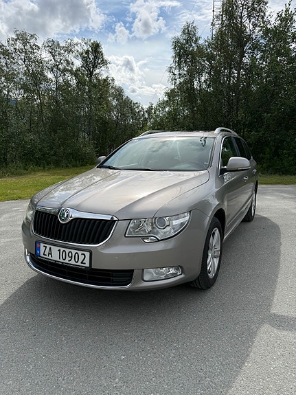 Skoda Superb 3 of 5