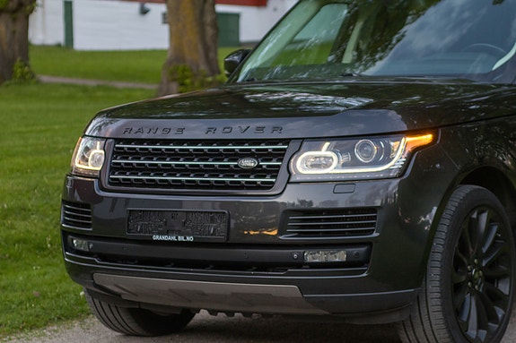 Land Rover Range Rover 13 of 23