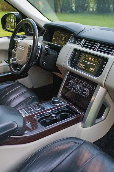 Land Rover Range Rover 17 of 23