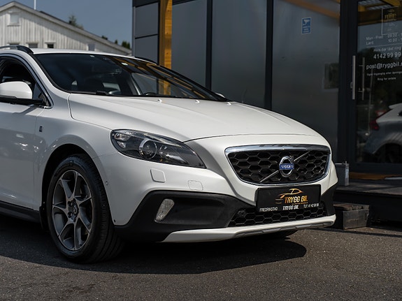 Volvo V40 Cross Country 6 of 30