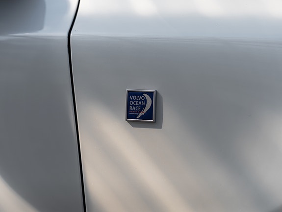 Volvo V40 Cross Country 14 of 30
