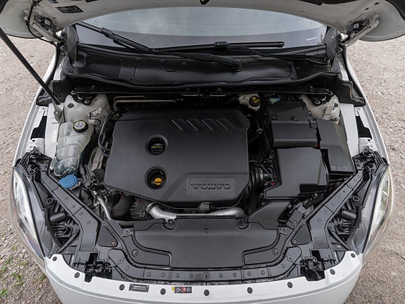 Volvo V40 Cross Country 15 of 30