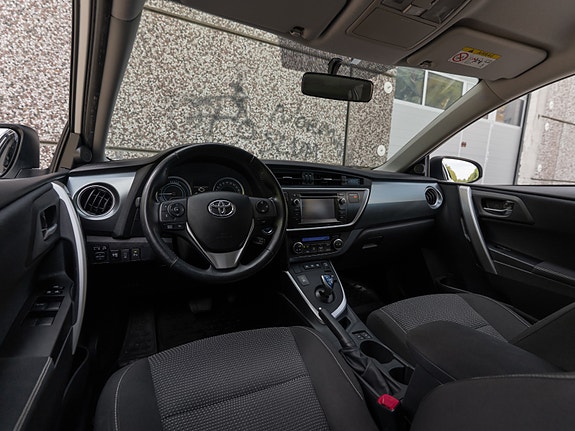 Toyota Auris 20 of 30