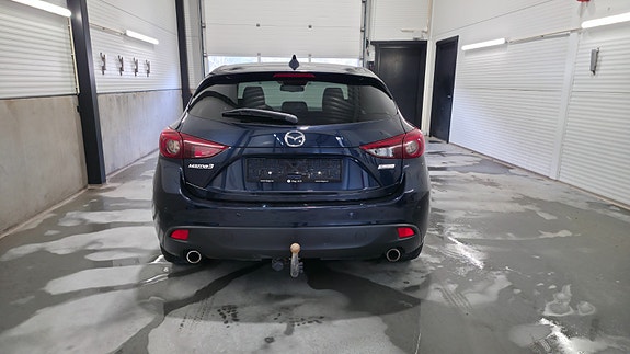 Mazda 3 5 of 5