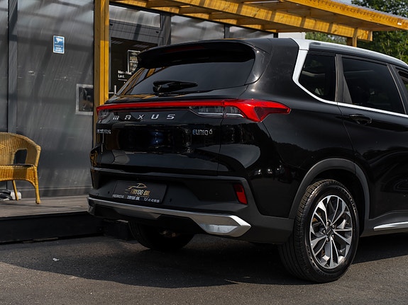 Maxus Euniq 6 4 of 5