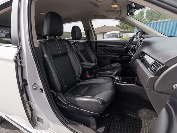 Mitsubishi Outlander 27 of 30