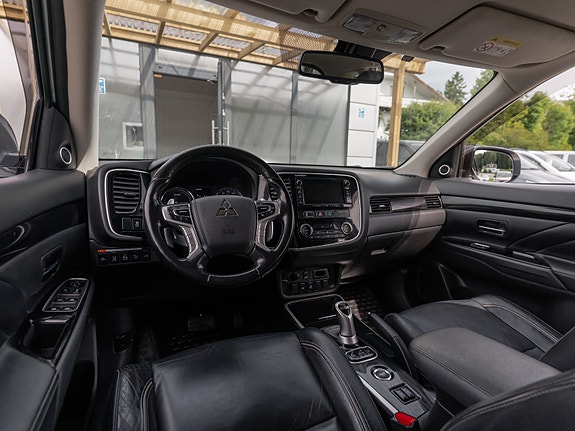Mitsubishi Outlander 24 of 30
