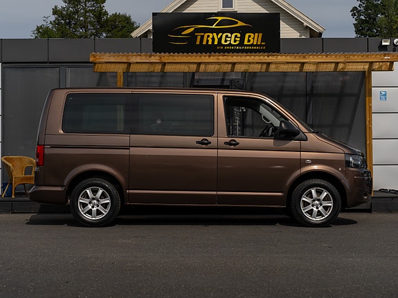 Volkswagen Multivan 5 of 30