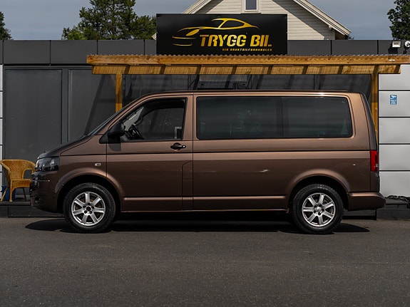 Volkswagen Multivan 10 of 30