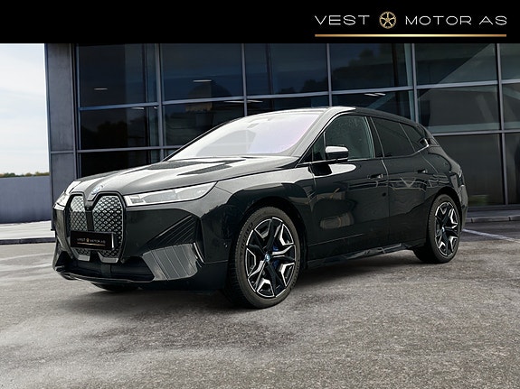 BMW iX 3 of 5