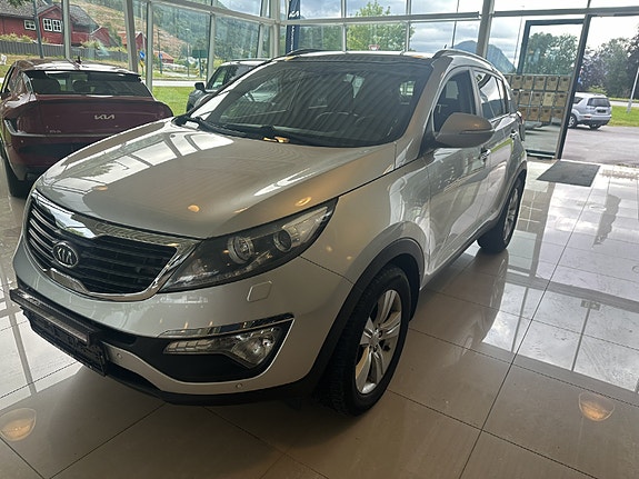 Kia Sportage 2 of 27