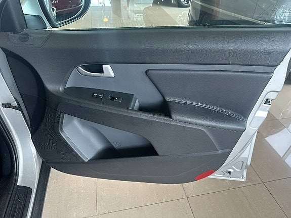 Kia Sportage 21 of 27