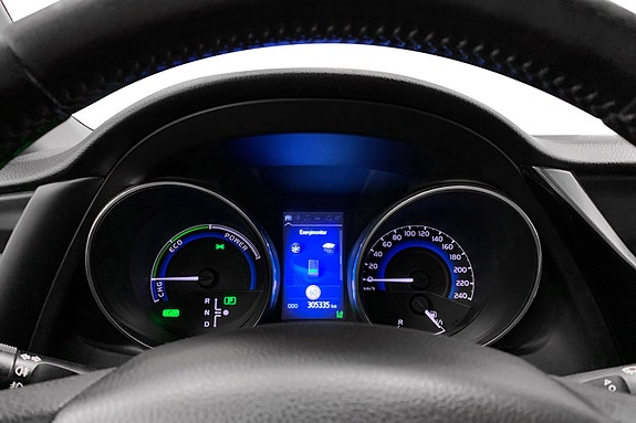 Toyota Auris 10 of 12