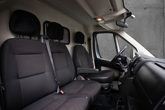 Peugeot Boxer 12 of 12