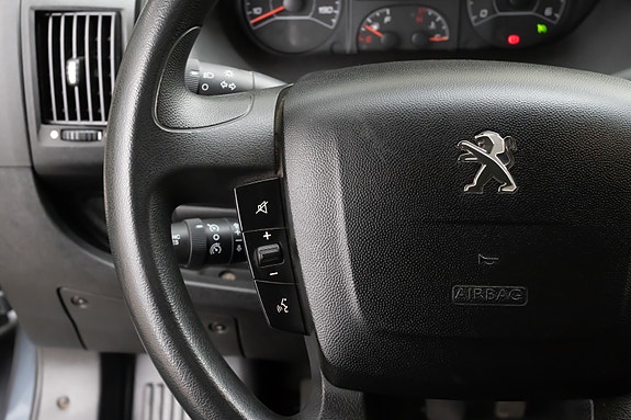 Peugeot Boxer 7 of 12