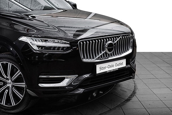 Volvo XC90 2 of 5