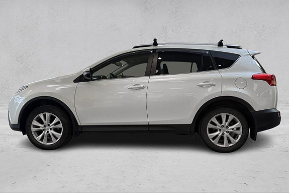 Toyota RAV4 2 of 5