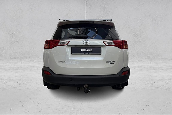 Toyota RAV4 4 of 5