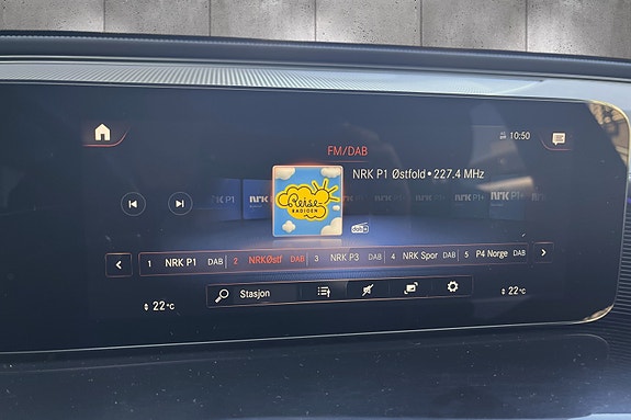 Mercedes-Benz EQC400 14 of 20