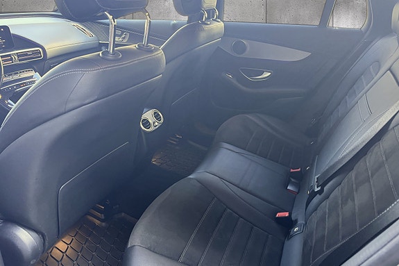 Mercedes-Benz EQC400 16 of 20