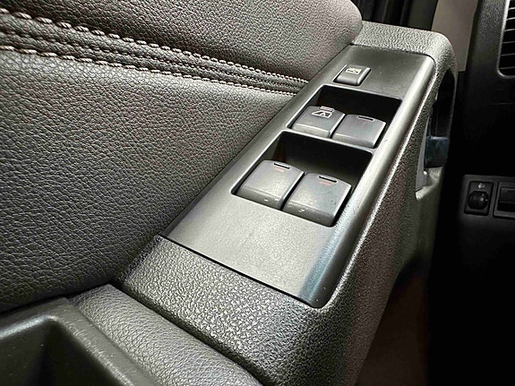 Nissan Navara 18 of 30
