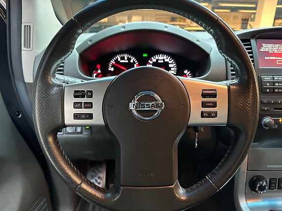Nissan Navara 15 of 30