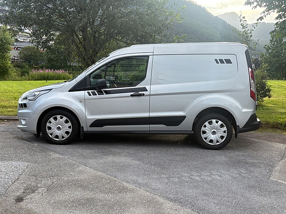 Ford Transit Connect 5 of 5