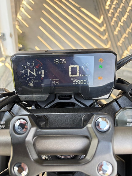 Honda CBR 650 R 9 of 11