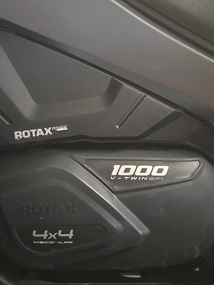 Can-Am Outlander MAX XTP 1000 2 of 6