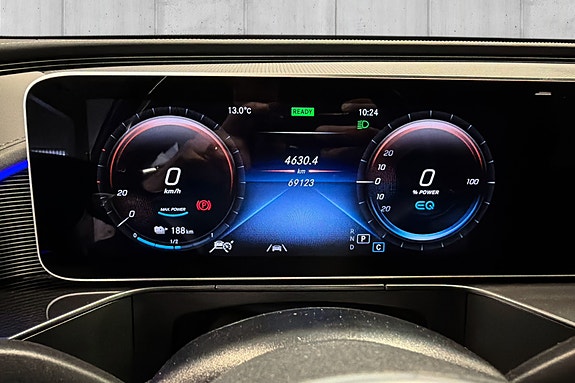 Mercedes-Benz EQC400 15 of 23