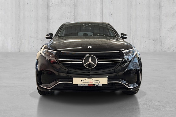 Mercedes-Benz EQC400 2 of 23