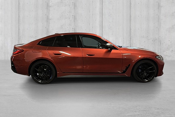 BMW i4 8 of 24