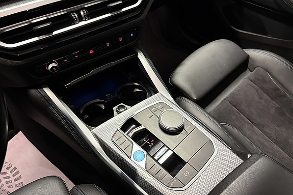 BMW i4 20 of 24